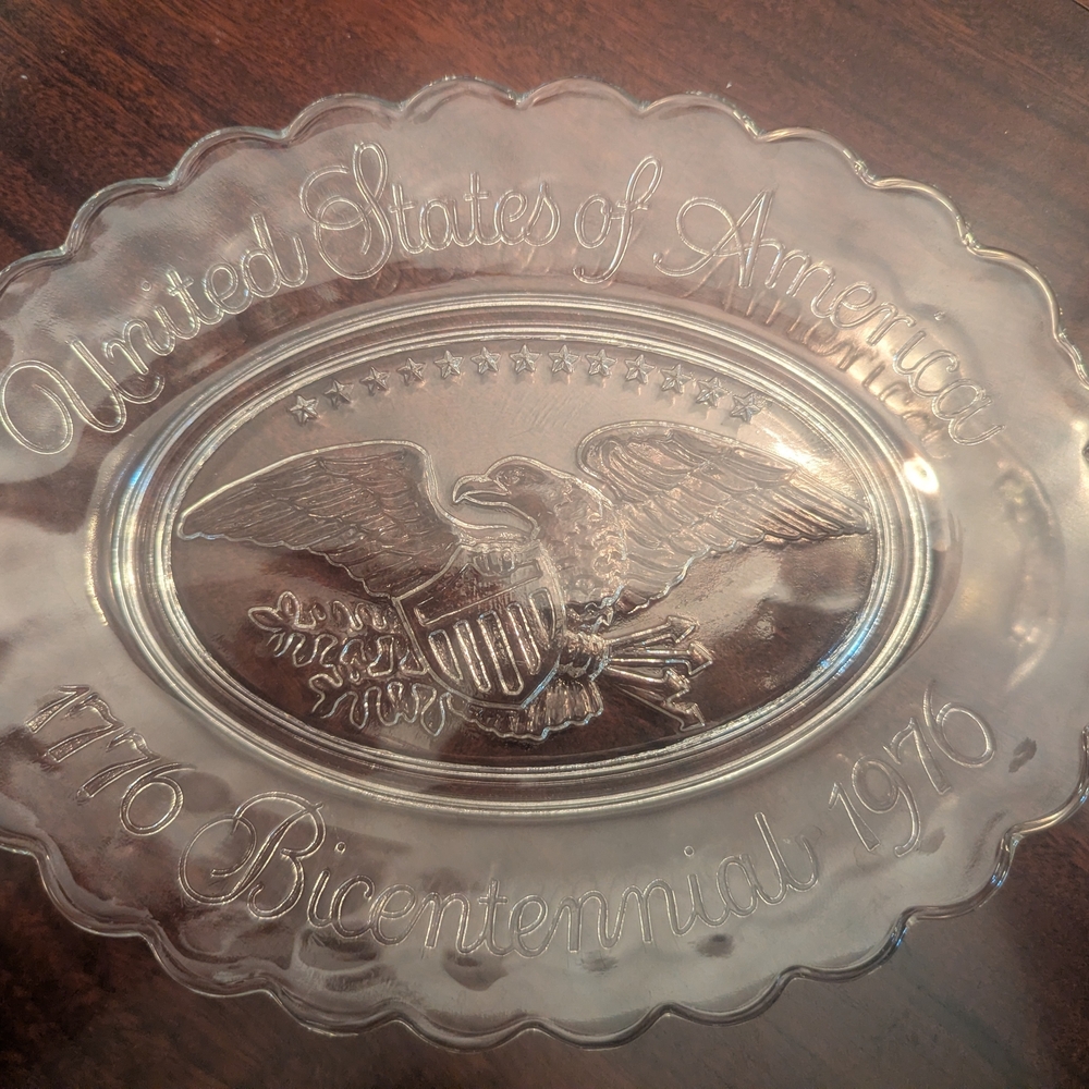 Vntg Avon United States of America Bicentennial 1776-1976 Oval Glass Plate